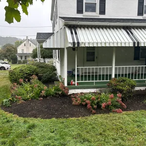Bed Cleanup & Mulching - After - Windyhill Property Care